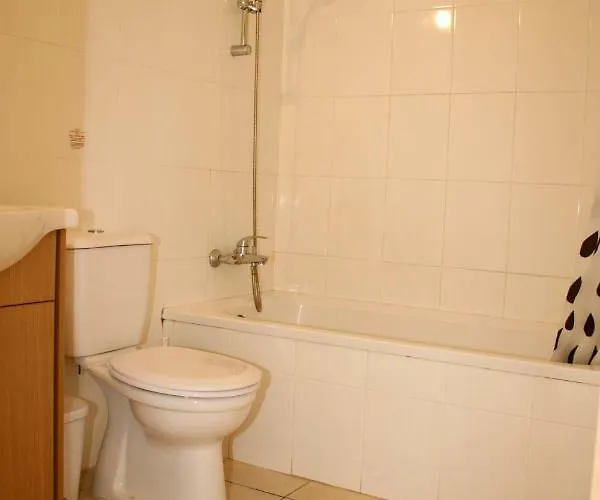 Emily Apartment Апартаменты Паралимни